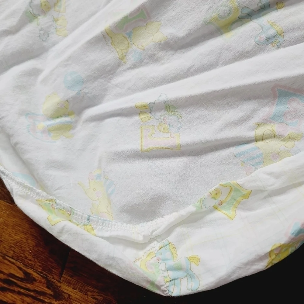 Vintage 80s 1981 The Kendall Company Baby Kangaroo Elephant Lamb Sheet
